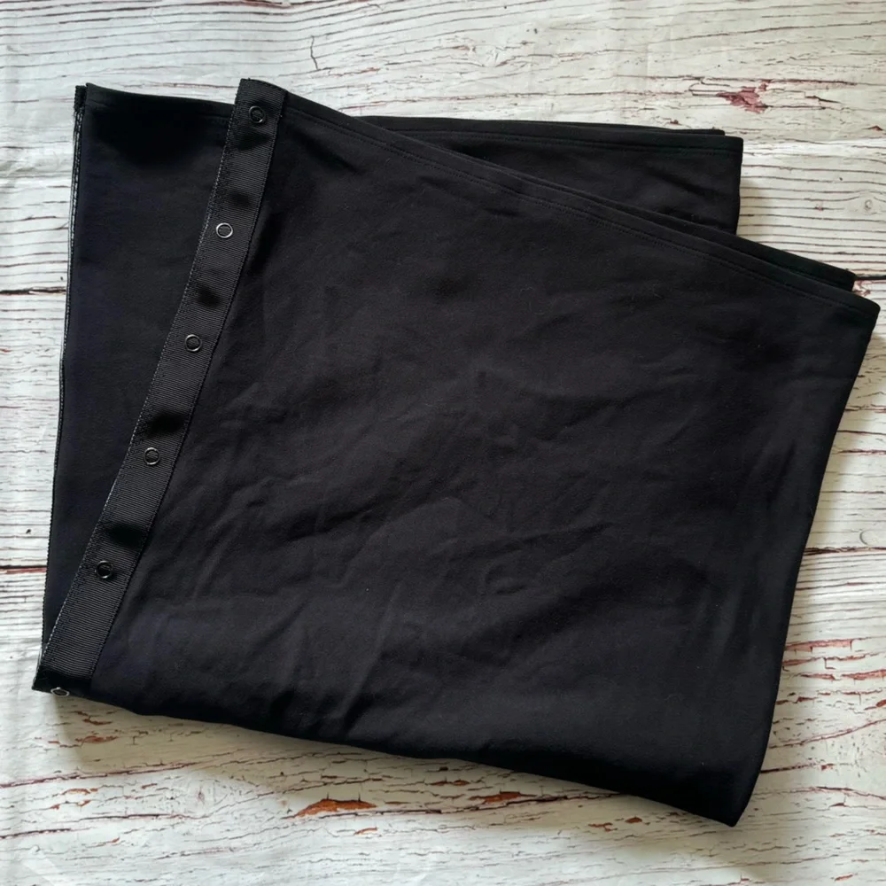 Lululemon Vinyasa Scarf *Rulu in Wee Stripe Black White / Black